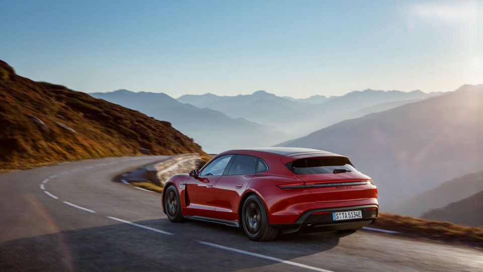 Porsche Taycan GTS Sport Turismo