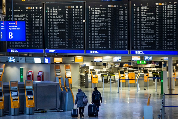 Government Considers Further Reducing Air Travel In Order To Stem Pandemic
