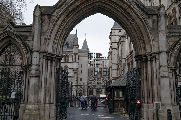 Respondents divided on MoJ&rsquo;s plan to increase court and tribunal fees