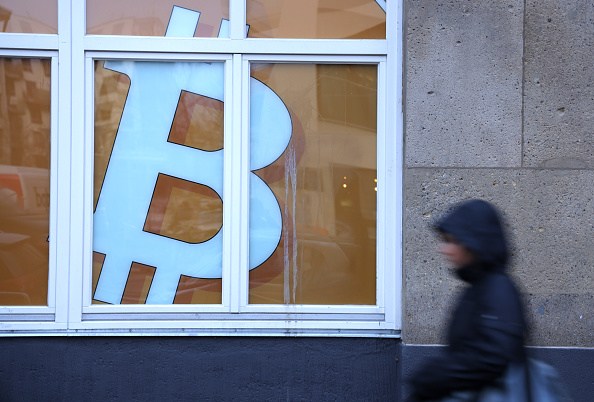Bitcoin And Blockchain Advertisement