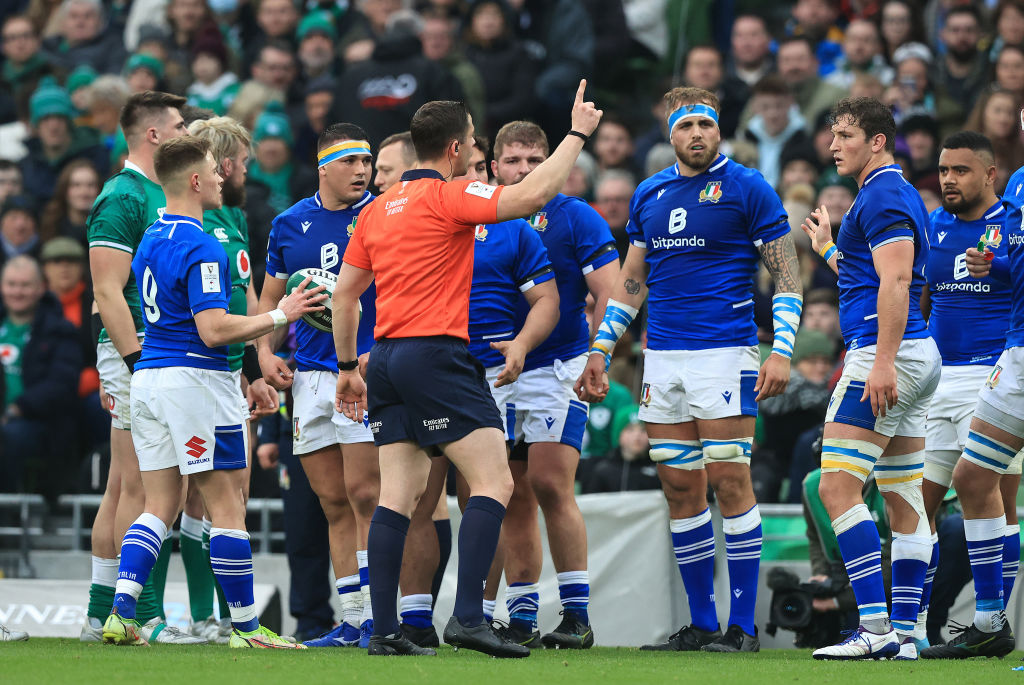 Epalahame Faiva was sent off for Italy on Sunday meaning, due to a weird quirk in the law book, Italy had to play with 13 men. (