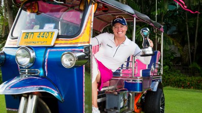 Manon de Roey won the individual competition at the Bangkok leg of the Aramco Team Series after shooting a final round of 66