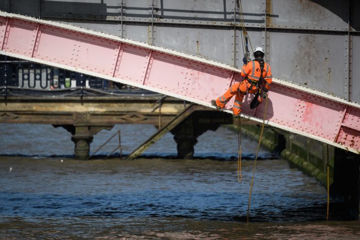 London's Bridges Are Falling Down