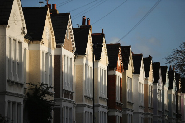 Report Warns Average Deposit For First Time Buyers In London To Rise To Over 100,000 GBP By 2020
