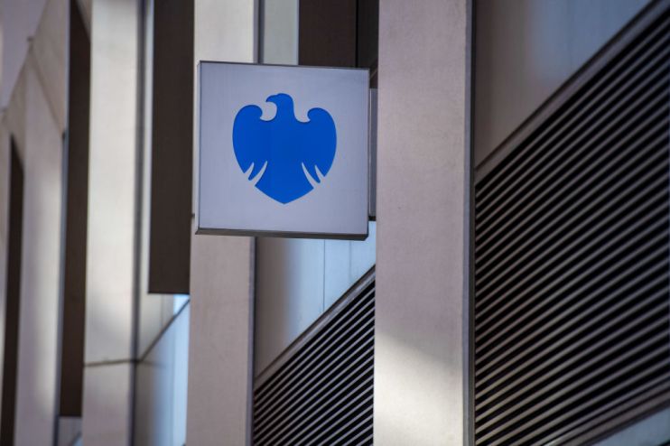 U.K. Bank Branches Ahead Of Earnings