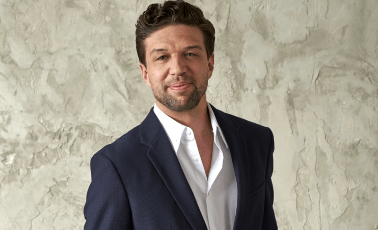 Adriano Karok