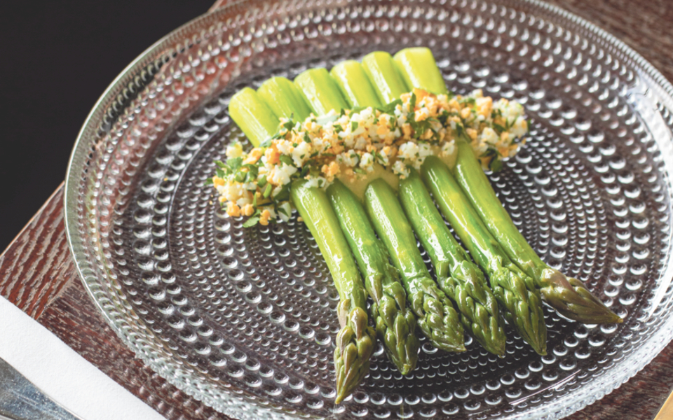 Le Pont de la Tour asparagus
