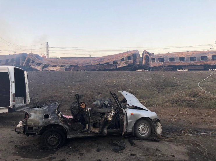 Images posted by Dmytro Kuleba of the Chaplyne train station missile hit.