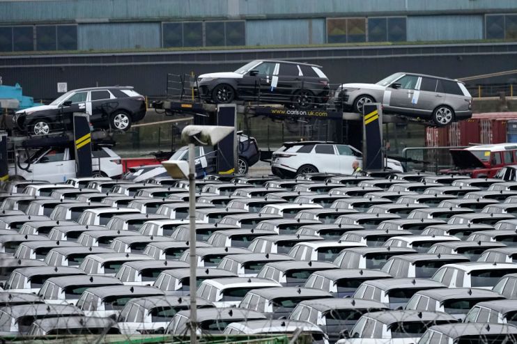 The automotive sector has welcomed &pound;2bn in green investment unveiled in the government's Autumn Statement.