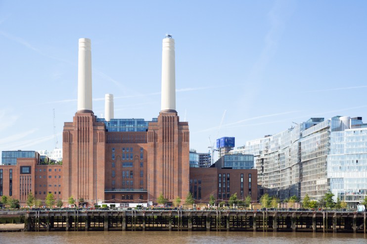Chimney lift across the river (credit Brendan Bell)