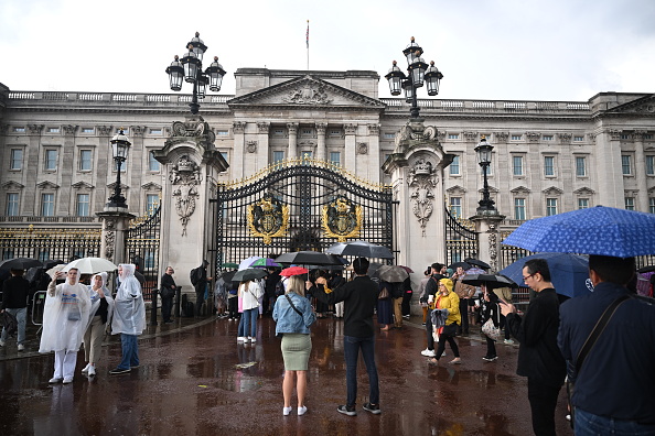 Queen Elizabeth Under 'Medical Supervision'
