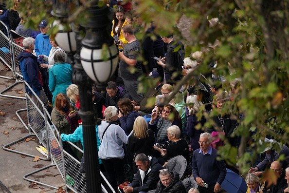 The Coffin Carrying Queen Elizabeth II Is Transferred From Buckingham Palace To The Palace Of Westminster