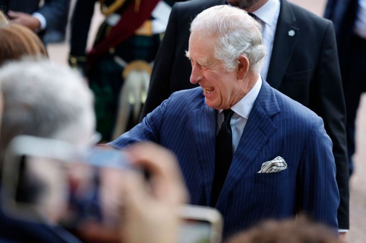 The Nation Mourns The Death Of Queen Elizabeth II - Saturday