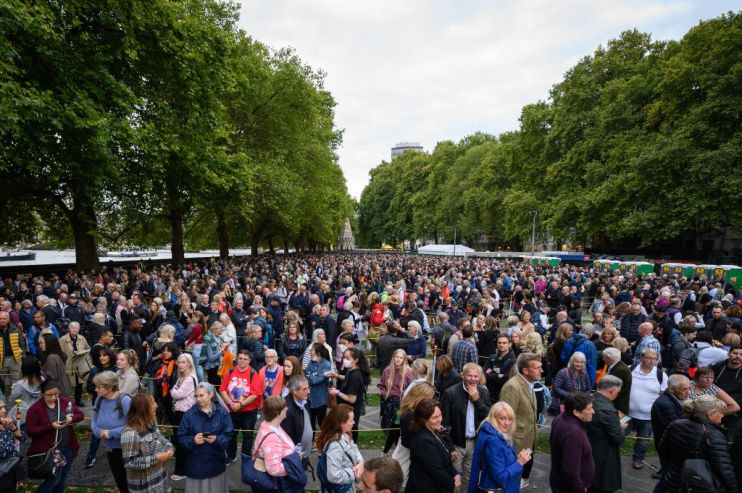 Westminster, St James&rsquo;s Park and Hyde Park Corner will remain closed for most of Monday morning as thousands are expected to flock into central London for the Queen&rsquo;s funeral.&nbsp;