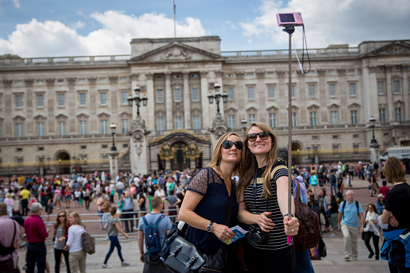 Buckingham Palace Faces £150 Million Of Repairs