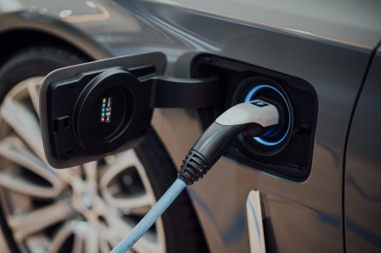 The UK Government has continued to ramp up the rollout of public electric vehicle (EV) chargers over recent months.