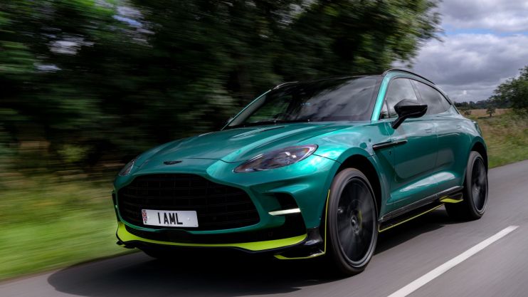 Aston Martin DBX707