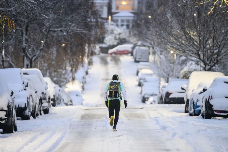 Cold Snap Brings Snow And Freezing Temperatures To London