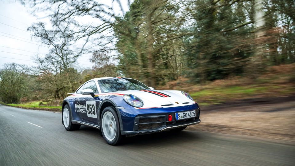 Porsche 911 Dakar