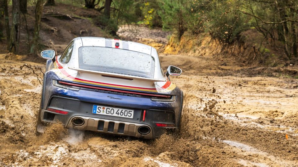 Porsche 911 Dakar