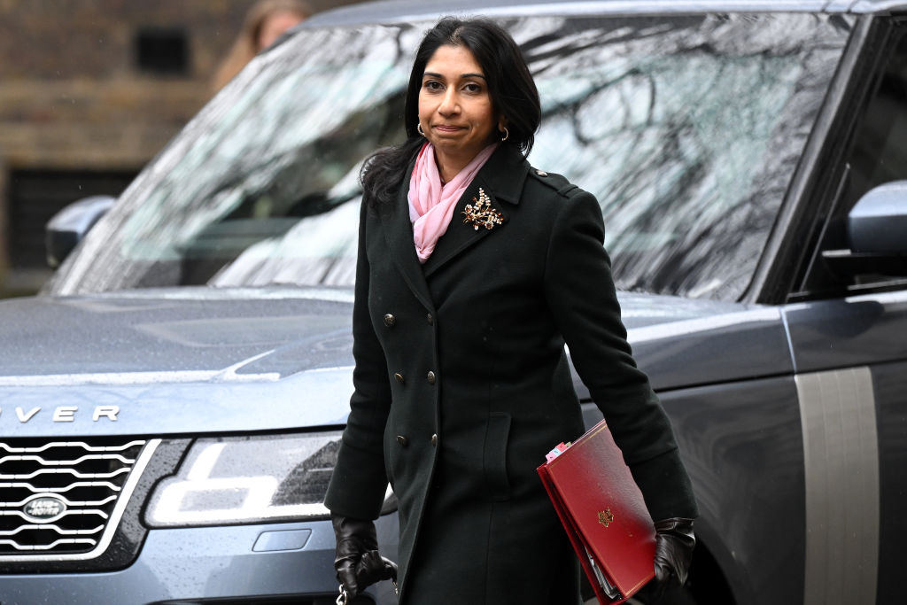 Government Ministers Attend Final Cabinet Meeting Before Easter Recess