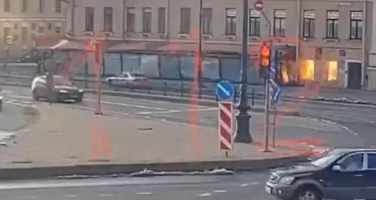 Explosion in Russia's second city of St Petersburg. Screenshot from video posted by @NOELreports on Twitter