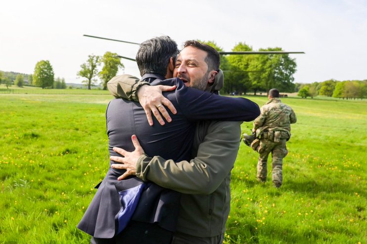 'Welcome back' Rishi Sunak tweeted as he embraced Vlodymyr Zelensky