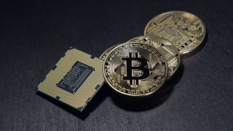 Data from CryptoCompare shows that the price of the flagship cryptocurrency Bitcoin (BTC) moved steadily down over the past week, starting at around $28,000 per coin and moving to around $26,800 today.