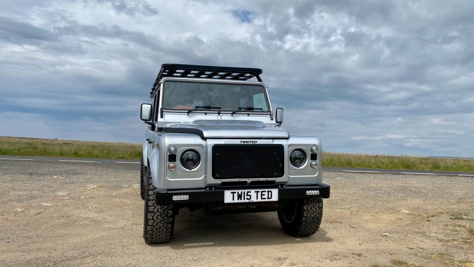 Twisted Land Rover Defender T110 TVS