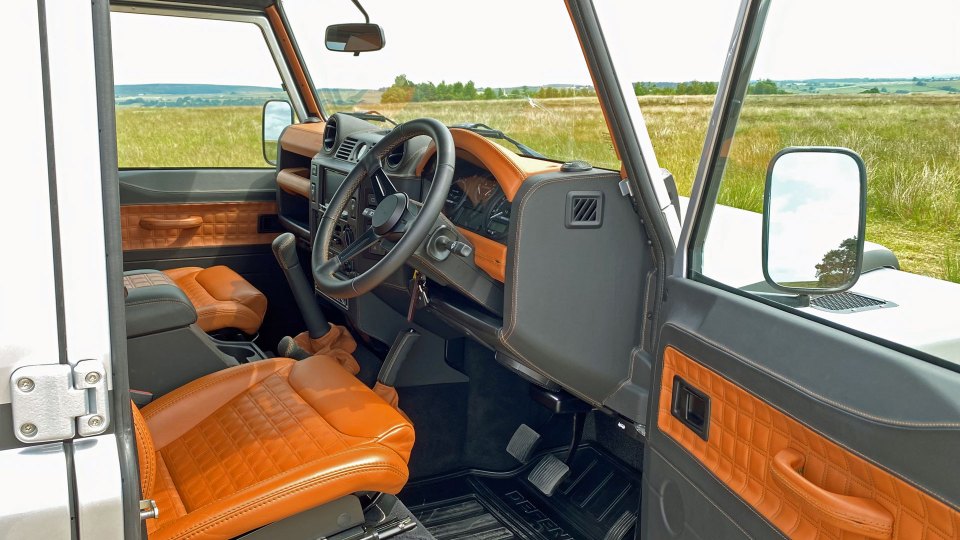 Twisted Land Rover Defender T110 TVS