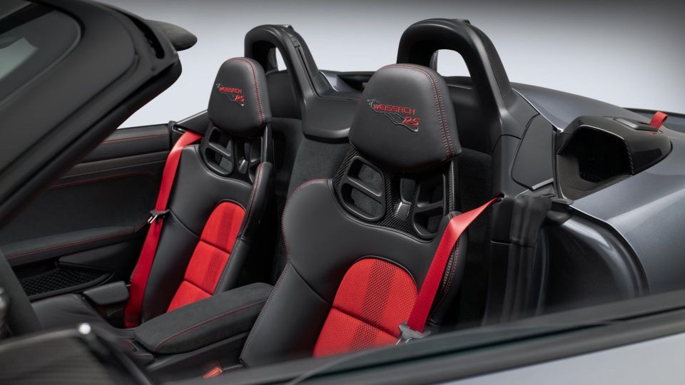 Porsche 718 Spyder RS