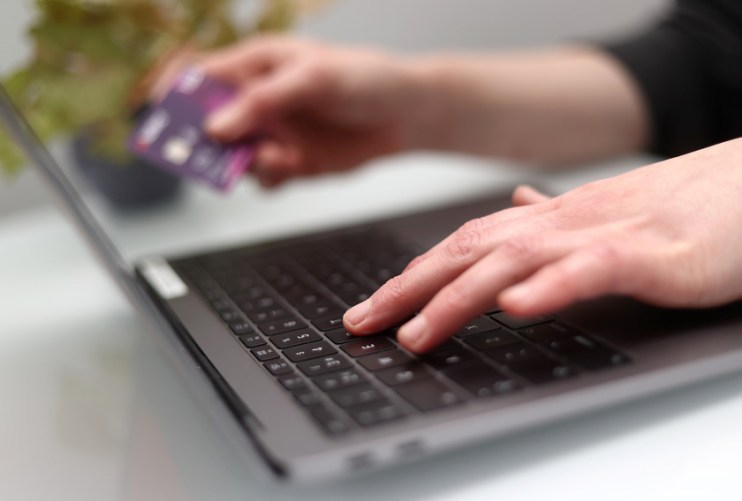A service which enables current account holders to ditch and switch to a new provider quickly and smoothly is celebrating its 10th birthday.