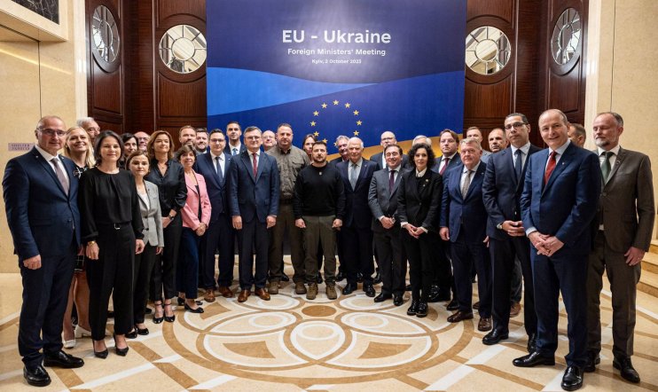 EU leaders meet in Ukraine