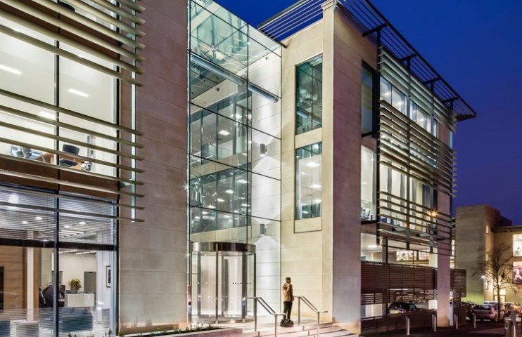 The board of wealth manager St James&rsquo;s Place has cancelled a &pound;456,700 bonus meant for its former chief executive