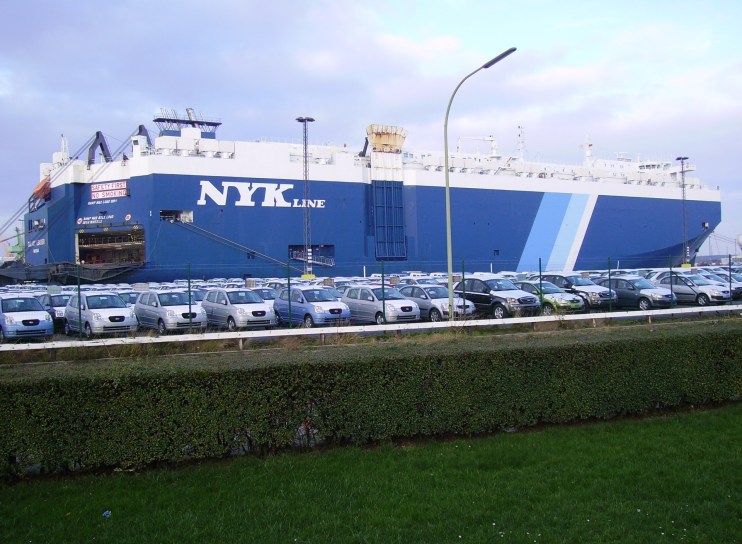 Israeli owned cargo ship Galaxy Leader has been hijacked. (Wikipedia/Author Garitzko)