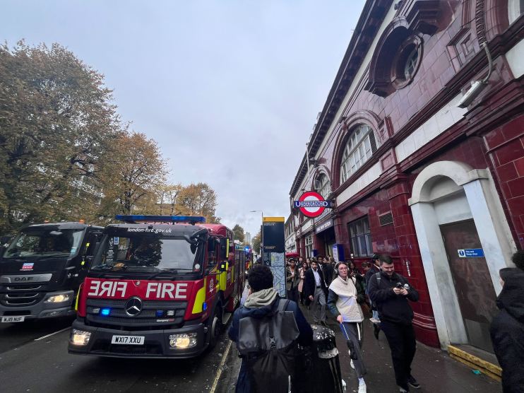 Photo taken by Morning Wire of a fire engine outside Chalk Farm station this morning. The fire alert has caused delays on the rest of the line.