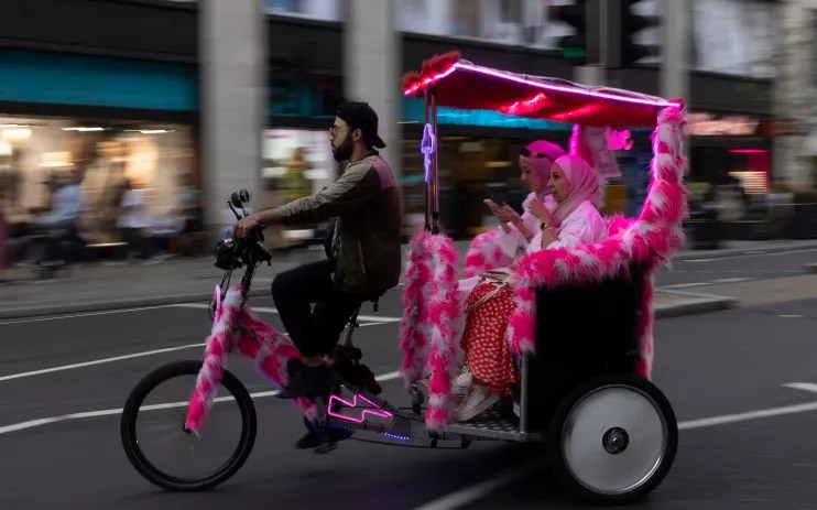Is there a scourge of unlicensed pedicabs in London?