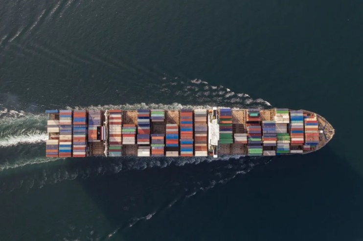 UK insurers have covered ships that have transported Russian oil worth over &euro;120bn, despite sanctions in place, says a European think tank