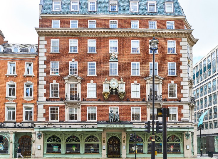 Fortnum & Mason sold over 700k packets of posh biscuits over Christmas, as shoppers traded up over the festive period.&nbsp;