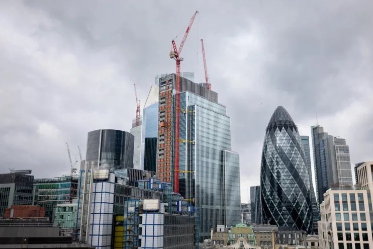 Finance chiefs at Britain's largest firms have shown increased confidence in the economy as their concern shifts away from inflation and high interest rates to geopolitical risks and the UK's low productivity.