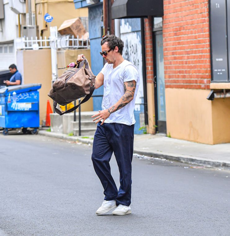 London&rsquo;s mega wealthy are opting to let their million pound homes in Notting Hill to A-list celebrities to avoid selling up.&nbsp;