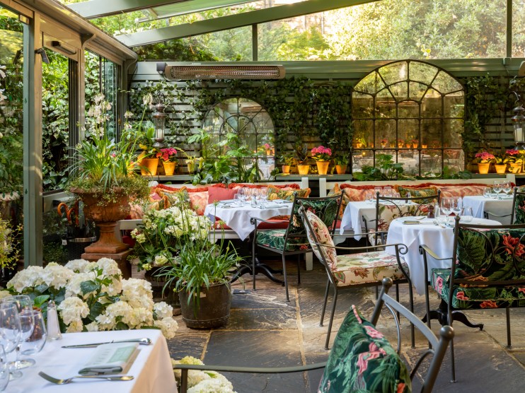 Working closely with The Ivy's Sommeliers and menu development team, Zero Zilch Zip has curated the UK&rsquo;s first alcohol-free fine wine list.