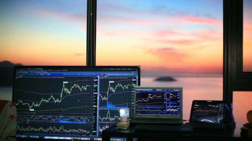 Investors are turning to AI to make their investment portfolio decisions