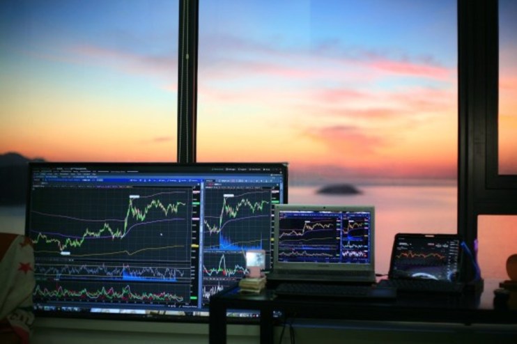 Investors are turning to AI to make their investment portfolio decisions