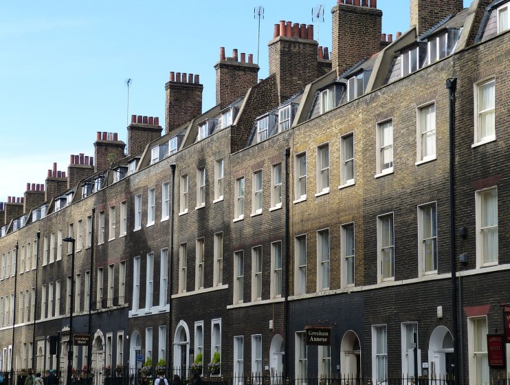 House sales continued to tick upwards in February,&nbsp; as market confidence appears to be unshaken by lenders increasing their mortgage deals.&nbsp;