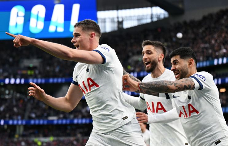 Tottenham Hotspur v Nottingham Forest - Premier League