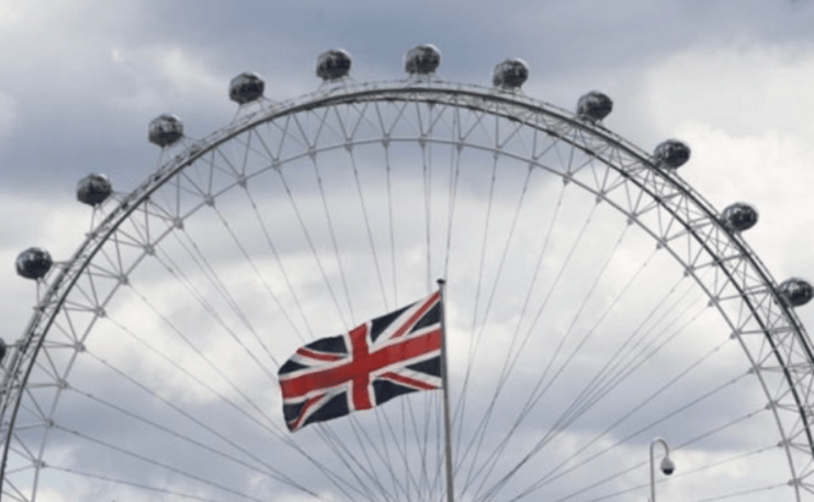 Although London business confidence declined, business confidence across the country as a whole remained unchanged for the third month in a row at 42 per cent.
