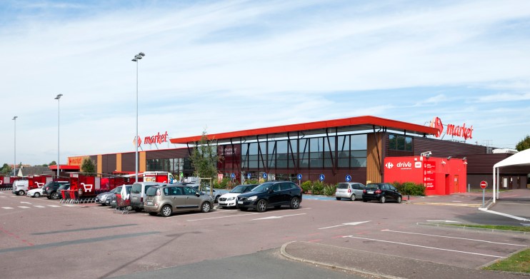 Supermarket Income REIT has acquired a portfolio of popular supermarkets in France for &euro;75.3m (&pound;64.4m), reflecting a net initial yield of 6.3 per cent.&nbsp;