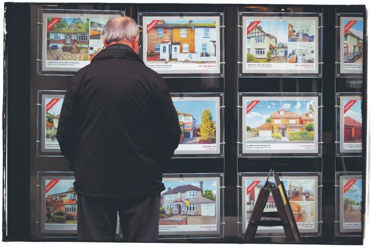 Households are continuing to feel the strain from the Bank of England's interest rate hikes with the share of mortgages in arrears continuing to creep up.