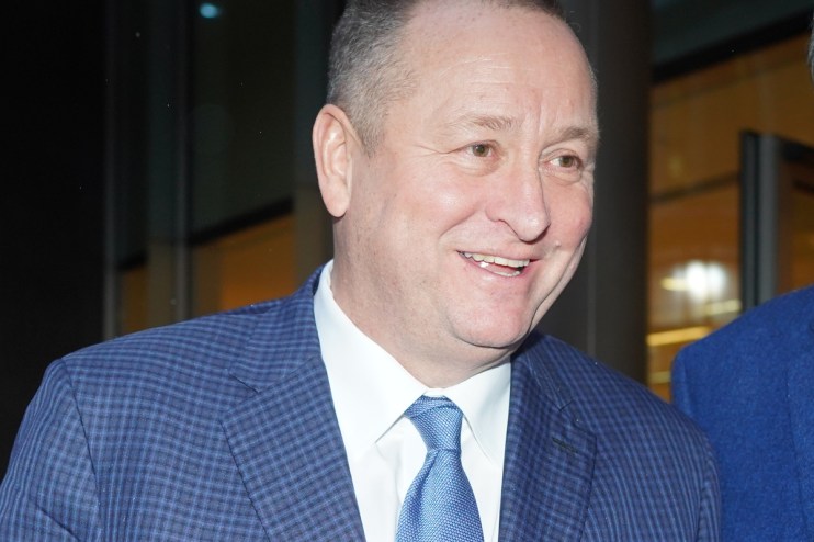 Frasers boss Mike Ashley drops &pound;50m lawsuit against Morgan Stanley